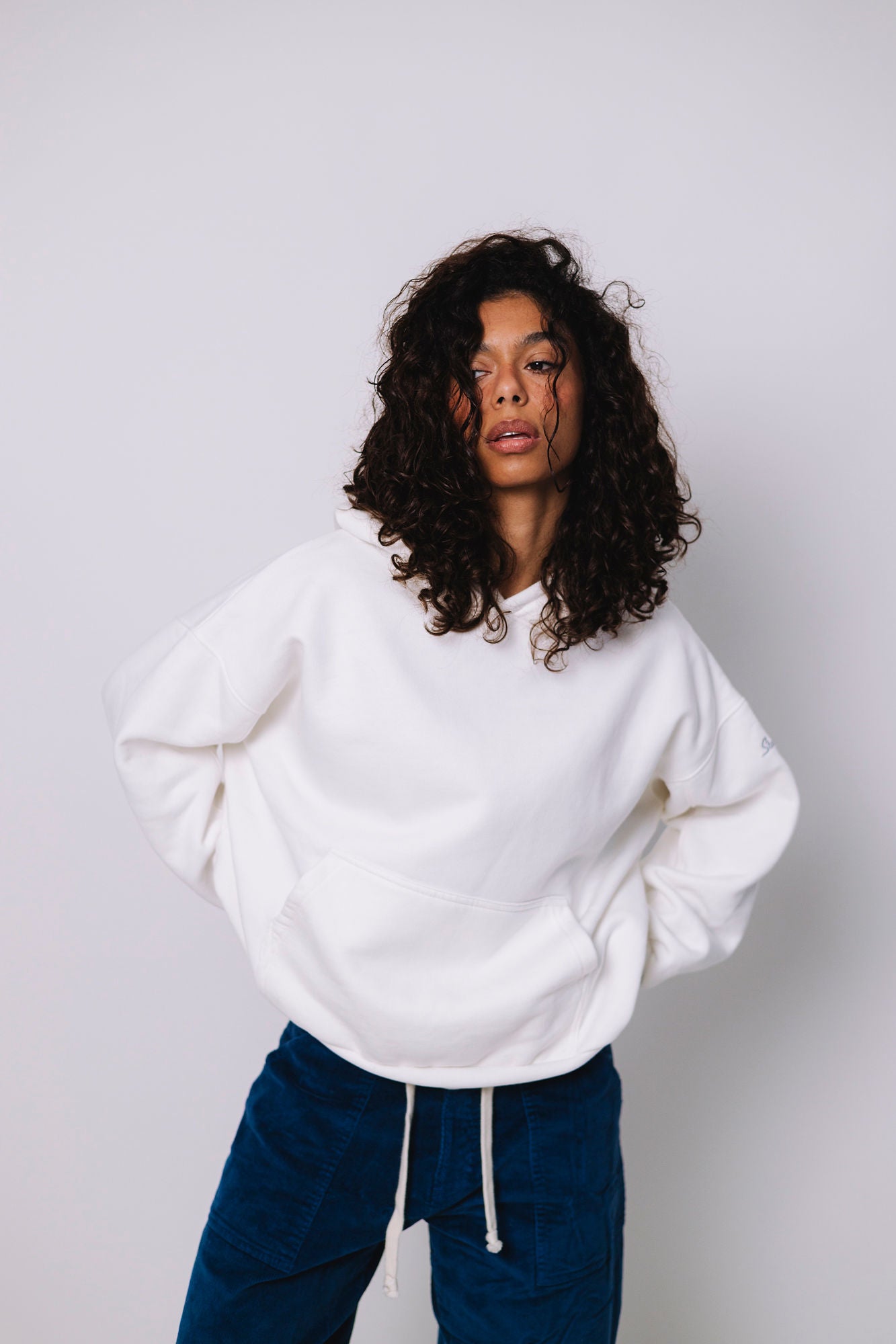 THE BEGINNING HOODIE WHITE